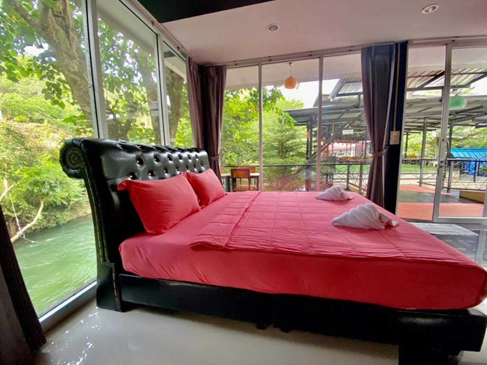 Natthapon Resort Kaeng Kachan Habitación foto